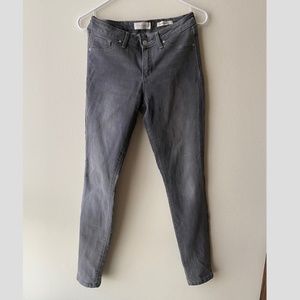 Jessica Simpson Kiss Me Super Skinny Jeans 27 Grey